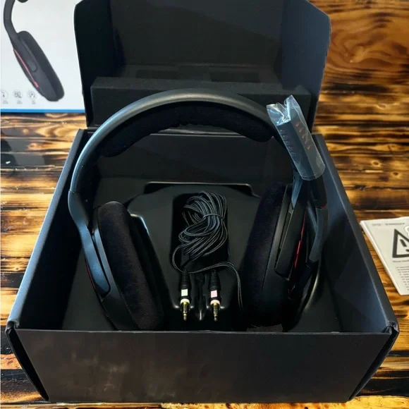 Sennheiser GAME ONE Gaming Headset PC/ PS4/ Xbox One /Mac/ Mobile and Tablet